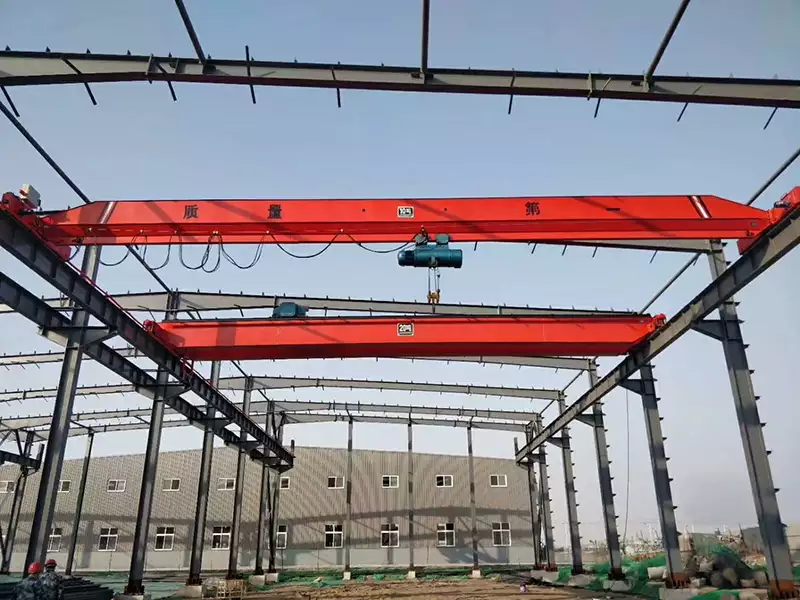 Single Girder Overhead Crane အသုံးပြုပြီး ရောင်းရန်ရှိသည်။